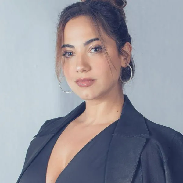 Quién es la protagonista de 'Klass 95', de Caracol Televisión, Nicole Santamaría