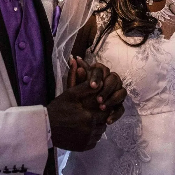 "Nos enamoramos hace 60 años", pareja logra casarse en Kenia