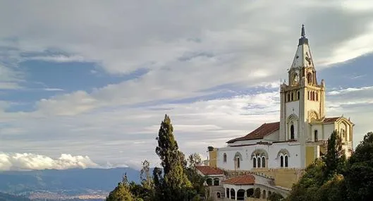 Oración milagrosa y poderosa para pedirle al Señor de Monserrate y a la Virgen de Monserrate un favor especial. Muchas personas la hacen al subir el cerro.