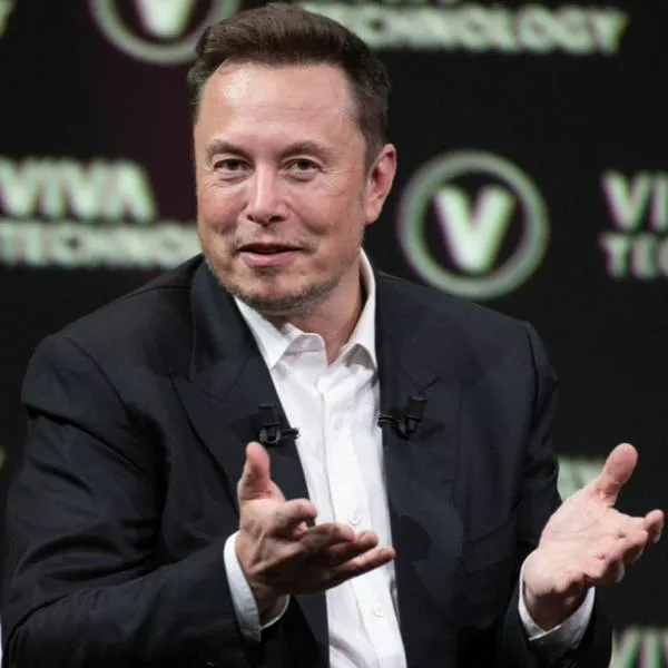 Elon Musk ofrece buen sueldo por caminar y paga hasta 6.000 euros al mes en Tesla