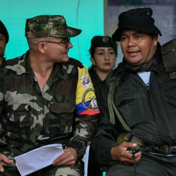 Disidencias de 'Mordisco' se quejan por arremetida de facción que apoya diálogos con Gobierno