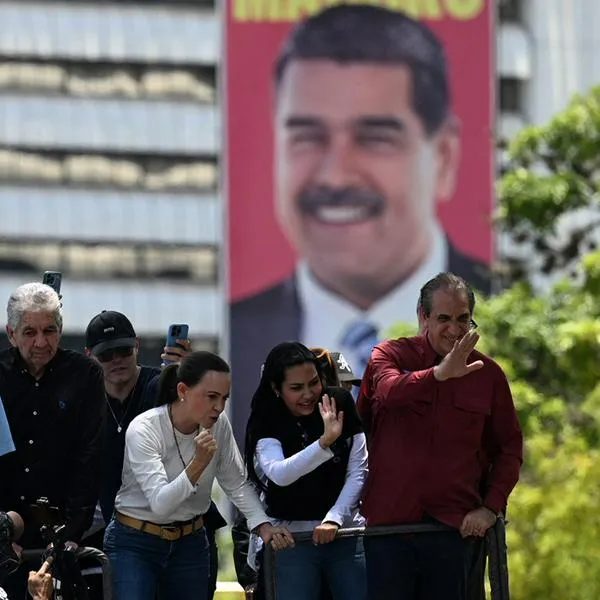 María Corina Machado dio hachazo a Nicolás Maduro; Petro y Lula piden actas