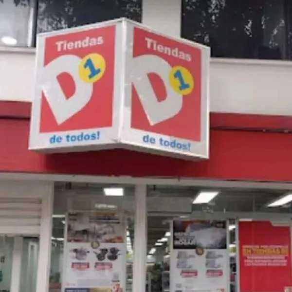Entrada de una tienda del D1, almacén que bajó el precio de la leche y ahora está más barata