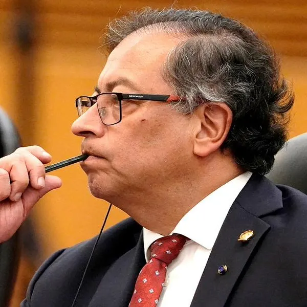 Gustavo Petro desea reducir los costos que pagan los colombianos en energía