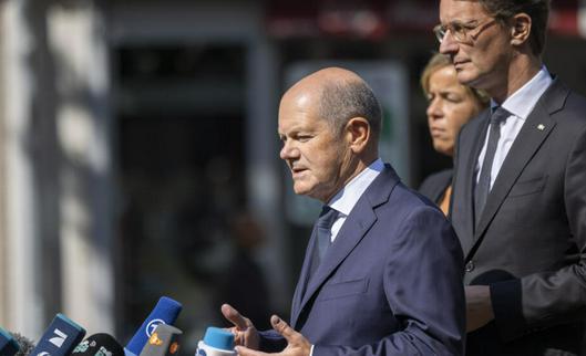 Scholz quiere una legislación más dura contra el porte de armas y la inmigración tras ataque