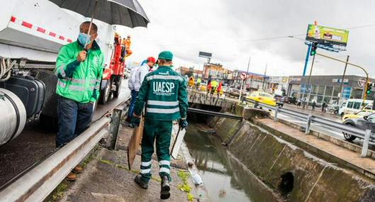 Bogotá hoy: denuncian basuras acumuladas en avenida Boyacá y piden medidas