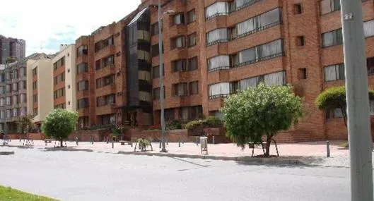 Pánico en conjunto residencial de Bogotá: apartamenteros burlaron toda la seguridad del edificio para entrar a robar. "Ya no les vale nada", dijo residente