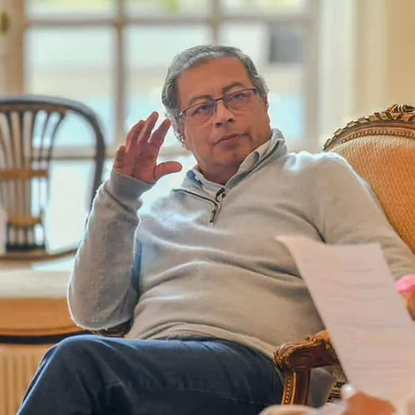 Presidente Petro pide al Congreso legalizar el cannabis en Colombia