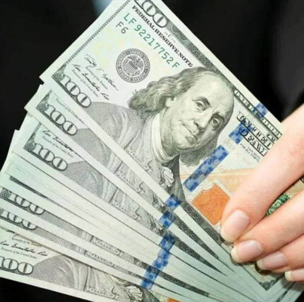 Dólar en Colombia hoy martes 27 de agosto de 2024 subió y se acercó a $4.050