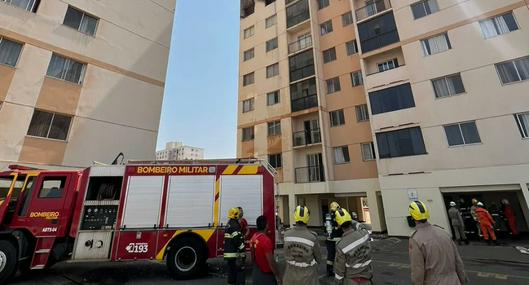 Pareja en Brasil se lanzó de edificio con su bebé para salvarse de incendio