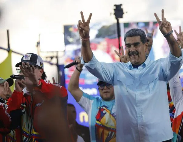 Maduro cambia su gabinete y pone a Diosdado Cabello al frente del Interior