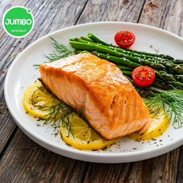 Pescado fresco de alta calidad, de cultivo, fresco y con pesca sostenible: el proceso de Jumbo para llevar una proteína deliciosa y nutritiva a la mesa.