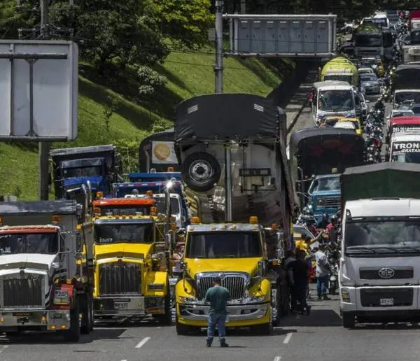 Camioneros anuncian paro nacional el 30 de agosto de 2024 por alza de ACPM