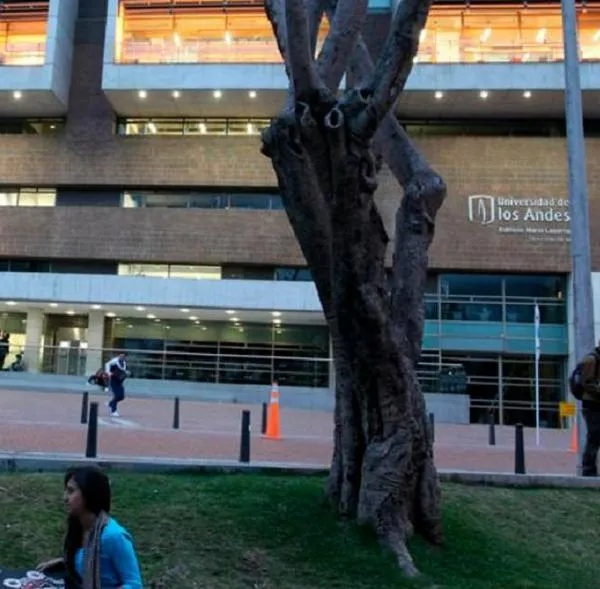 ¿Qué becas ofrece la Universidad de los Andes? 