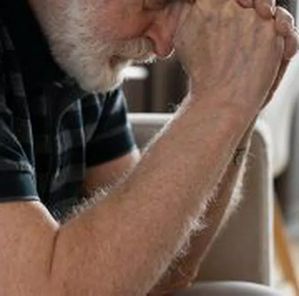 Hombre vivió engañado varios años pensando que era el verdadero padre de sus hijos