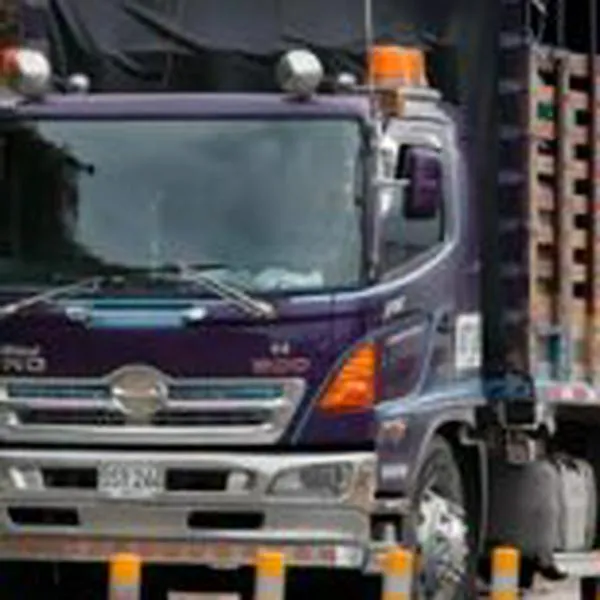 Transportadores protestan por incremento de precio de acpm