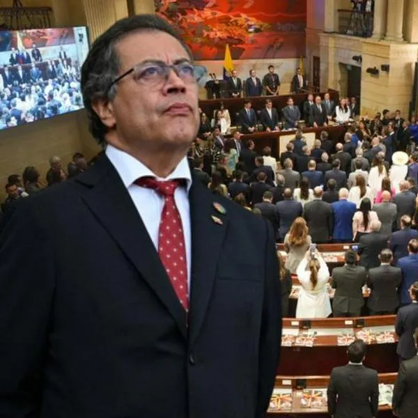 Reforma laboral de Gustavo Petro enfrenta problemas por aumento de indemnizaciones por despido, licencias de paternidad y jornada laboral en Colombia.