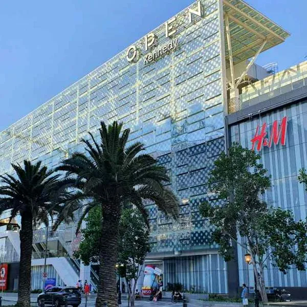 Parque Arauco compra centro comercial Open Plaza Kennedy en Chile