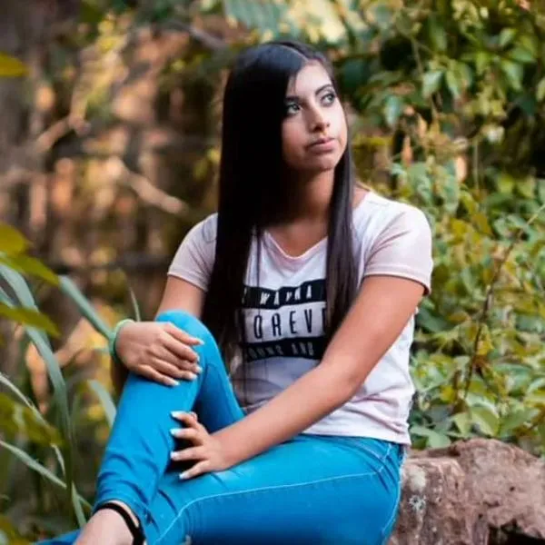 Colombiana de 20 años murió en duro accidente en España cuando iba en monopatín