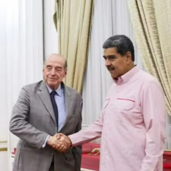 “Repetiré el encuentro con el presidente Maduro“: Leyva defendió su viaje a Venezuela