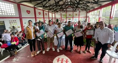 Campesinos de bosques en Colombia recibirán ayuda de agencia Nacional de Tierras