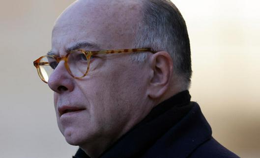 Macron recibe al Bernard Cazeneuve, cuyo nombre suena como posible primer ministro