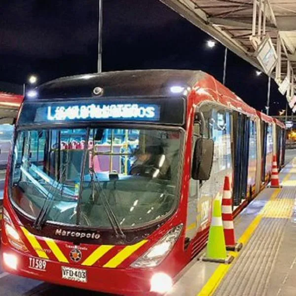 Imagen de referencia de Transmilenio para contextualizar el caso de asesinato de un vigilante a un supuesto colado en Bogotá