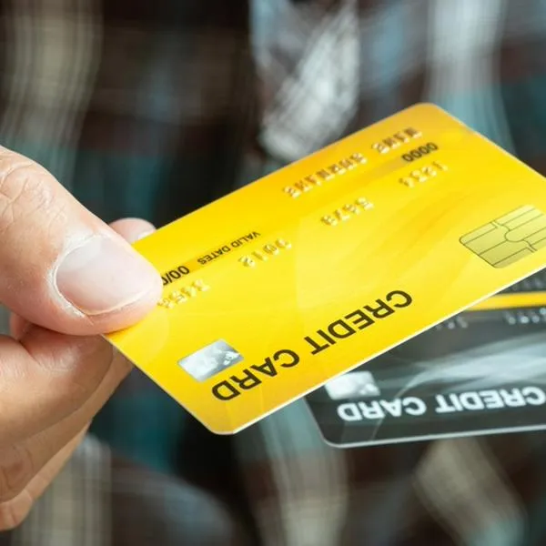 Tarjeta de crédito Banco de Bogotá que da $ 100.000 de cashback a clientes