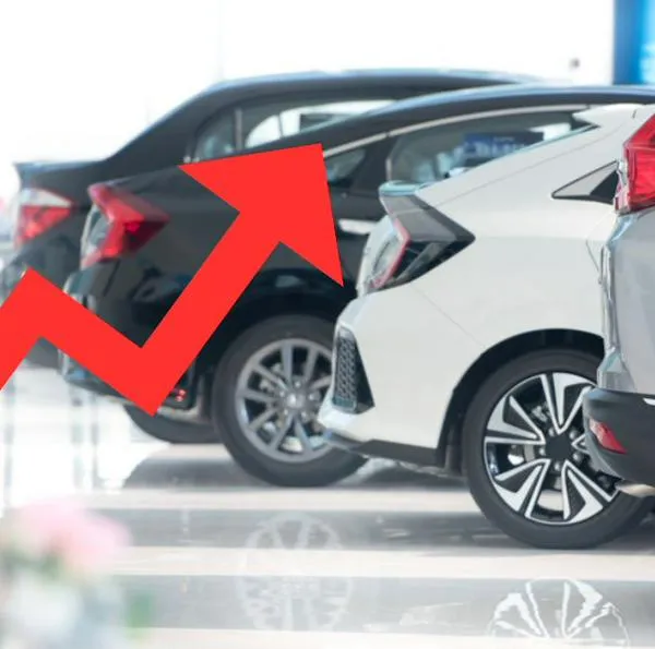 Carros híbridos en Colombia subirían de precio en Colombia, por reforma tributaría de Gustavo Petro que les aumentaría el IVA al 19 %.