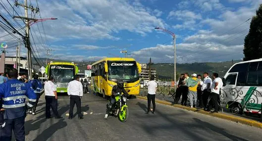 Colegios de Chía cancelaron clases debido a caos que se armó por bloqueos de los camioneros. Hubo problemas en la movilidad durante el lunes.