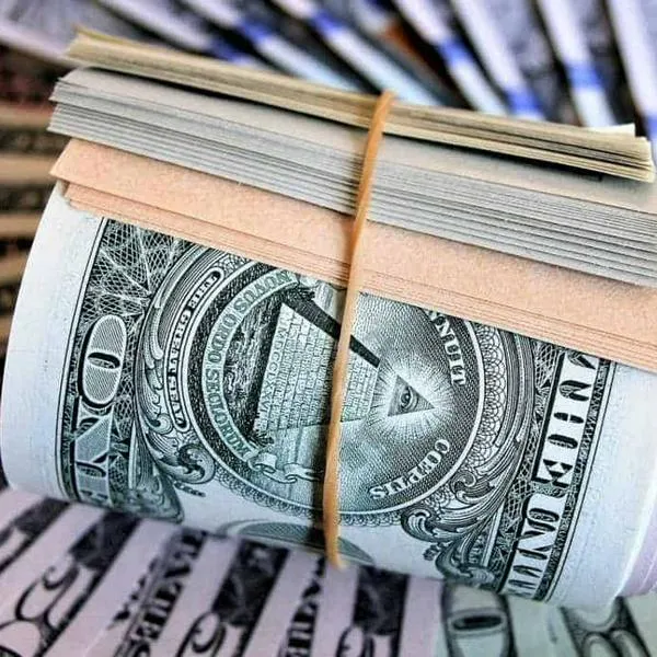 Al alza vuelve el dólar en Colombia ante expectativa por reforma tributaria