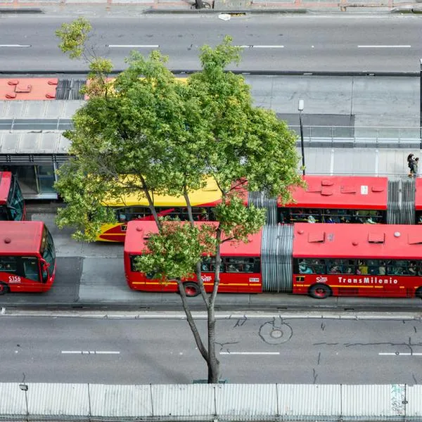 Cierres en estaciones de Transmilenio.