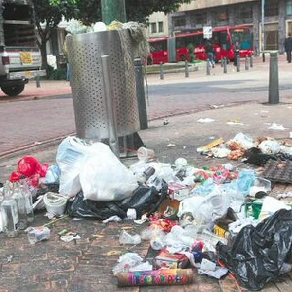 Recolección de basuras en Bogotá está siendo afectada por el paro camionero