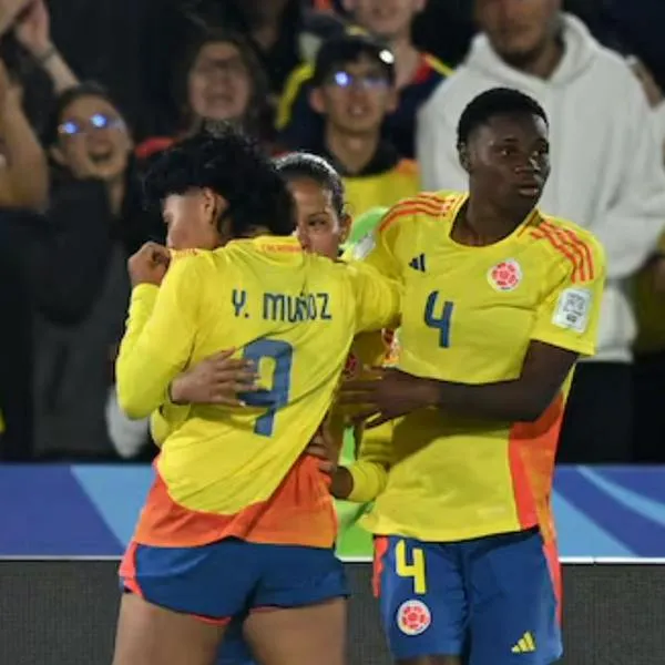 La Selección Colombia femenina Sub-20 no para: 1-0 sobre Camerún y a octavos del Mundial