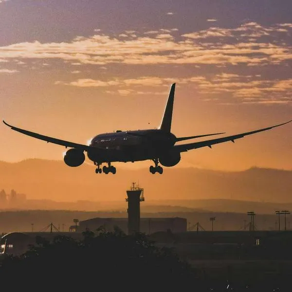 Latam permite a sus pasajeros reprogramar vuelos en Bogotá por paro camionero