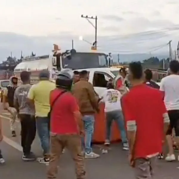 Paro camionero creó enfrentamiento entre camioneros e indígenas en Popayán