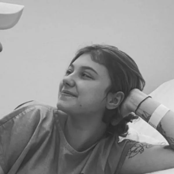 Influencer Isabel Veloso, en cuidados paliativos por cáncer, está embarazada