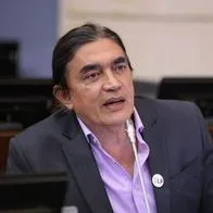 Gustavo Bolívar dice que no están de acuerdo con bloqueos de camioneros, en paro