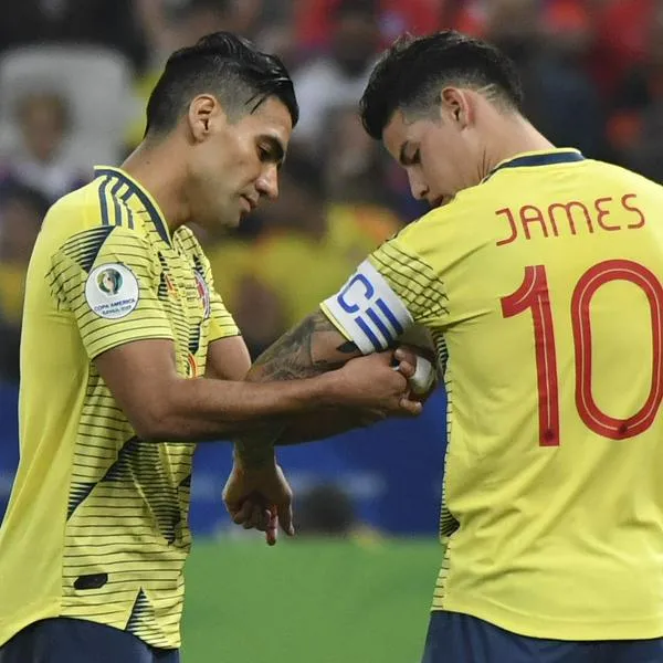 James Rodríguez va por marca de Falcao.