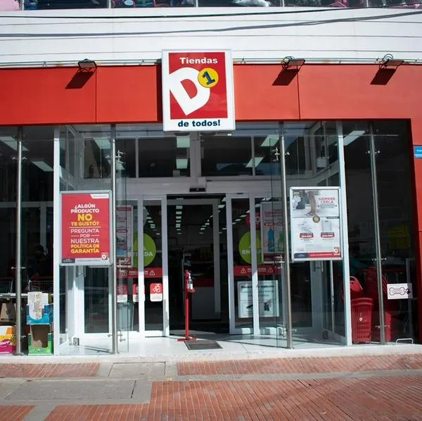 D1 lanza maletín económico.  
