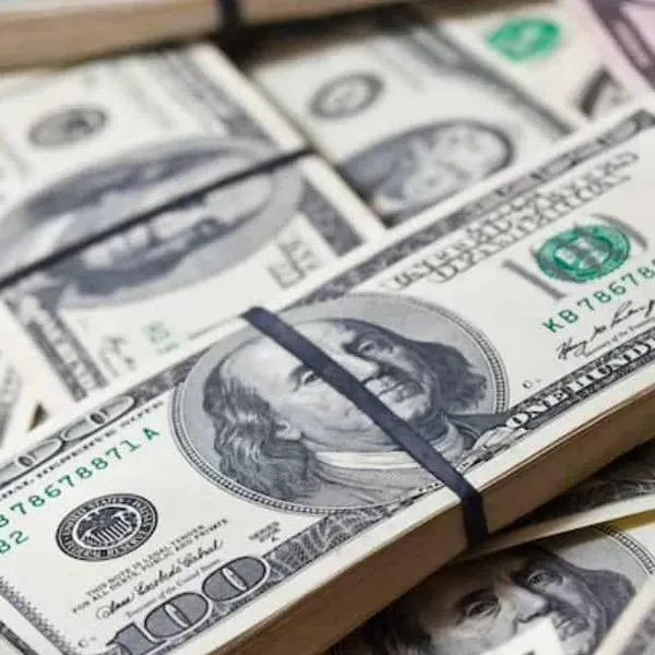 Dólar en Colombia baja por segundo día consecutivo tras acuerdo para levantar paro camionero