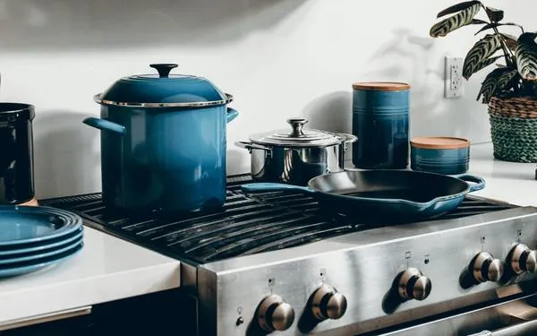La OMS advierte sobre riesgo cancerígeno de algunos utensilios de cocina