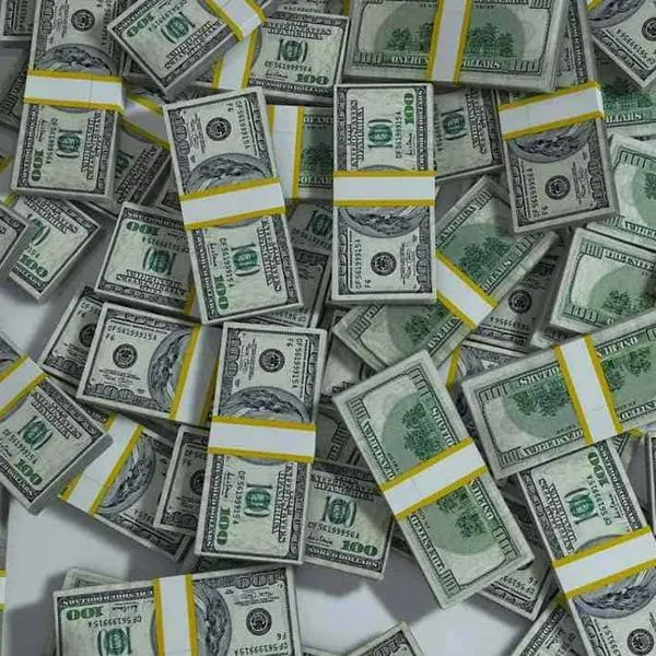 Al alza vuelve a cerrar el dólar en Colombia a la espera de nuevo dato de inflación