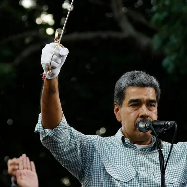 En Venezuela atacan embajada de Argentina donde se refugia el equipo de Machado 