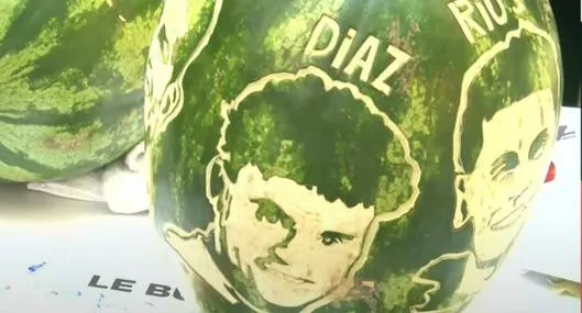 Vendedor sorprendió en Barranquilla con patillas de Luis Díaz y James Rodríguez