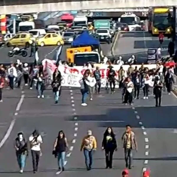 Protestas en Bogotá llevan a cierre de Transmilenio en calle 72, calle 26 y Bosa