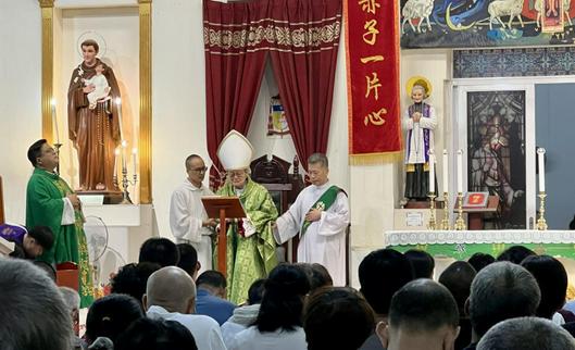 China reconoce la autoridad de un obispo católico y reduce la presión sobre los derechos religiosos