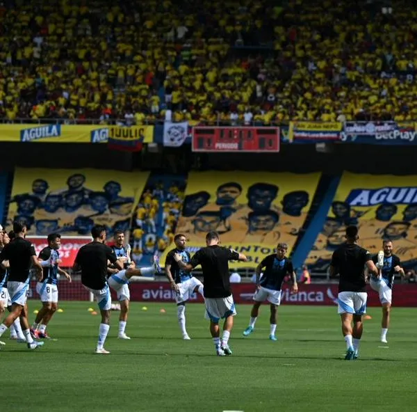 Eliminatorias: chiflaron himno de Argentina contra Colombia en el Metropolitano