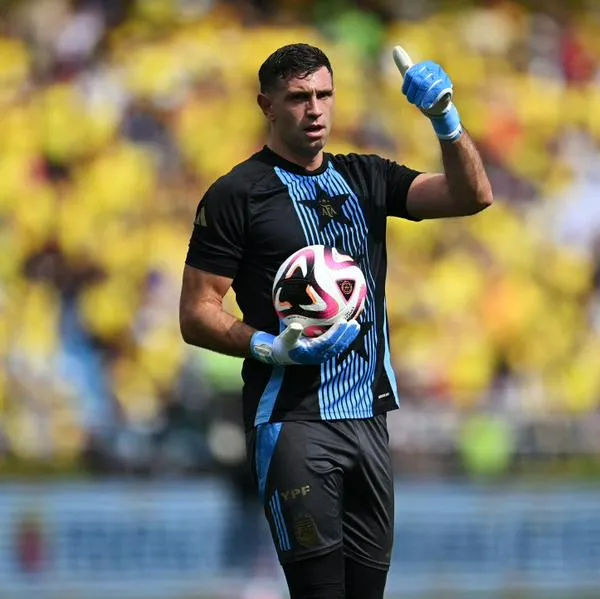 Sanción para el 'Dibu' Martínez.