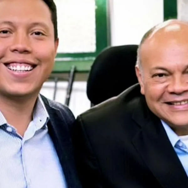 Jorge Colmenares reaccionó a noticia de que su papá será padre por tercera vez